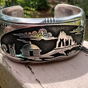 Vintahe Tommy Singer Story Teller Bracelet